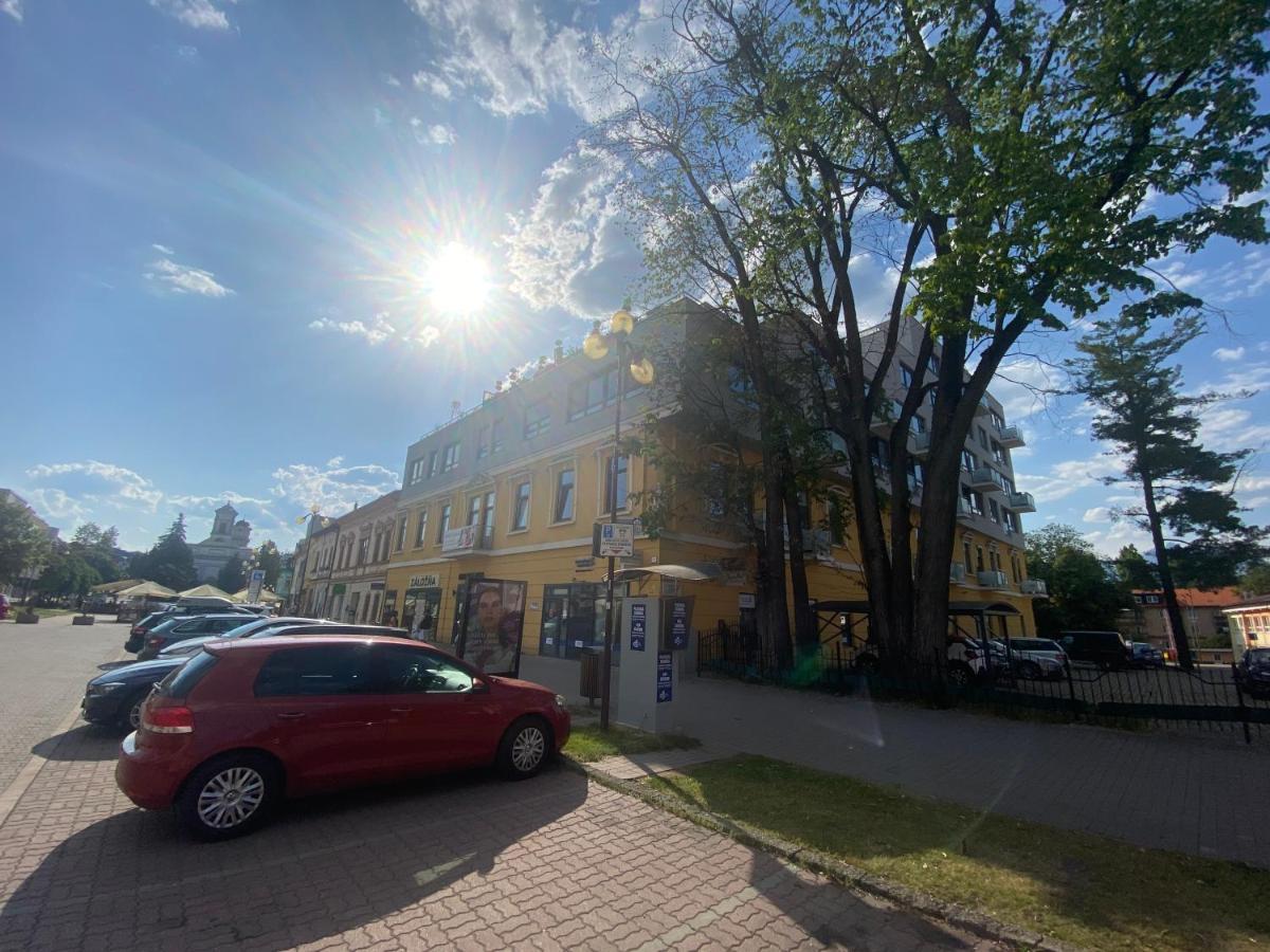 Classy Times - Centre - Private Parking - Sunny Apartment Poprad